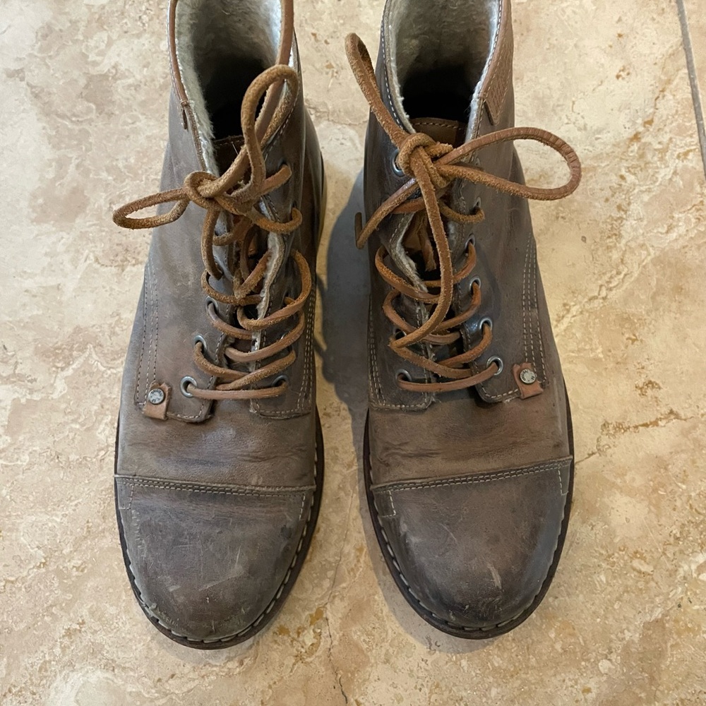 NOBULL Men's Distressed Brown Leather Boots